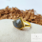 Natural Labradorite Ring, 925 Sterling Silver Ring, Handcrafted Ring, Bohemian Labradorite Ring, Minimalist Ring, Gemstone Ring, Dainty Ring